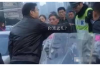 討債公司敲門違法嗎？